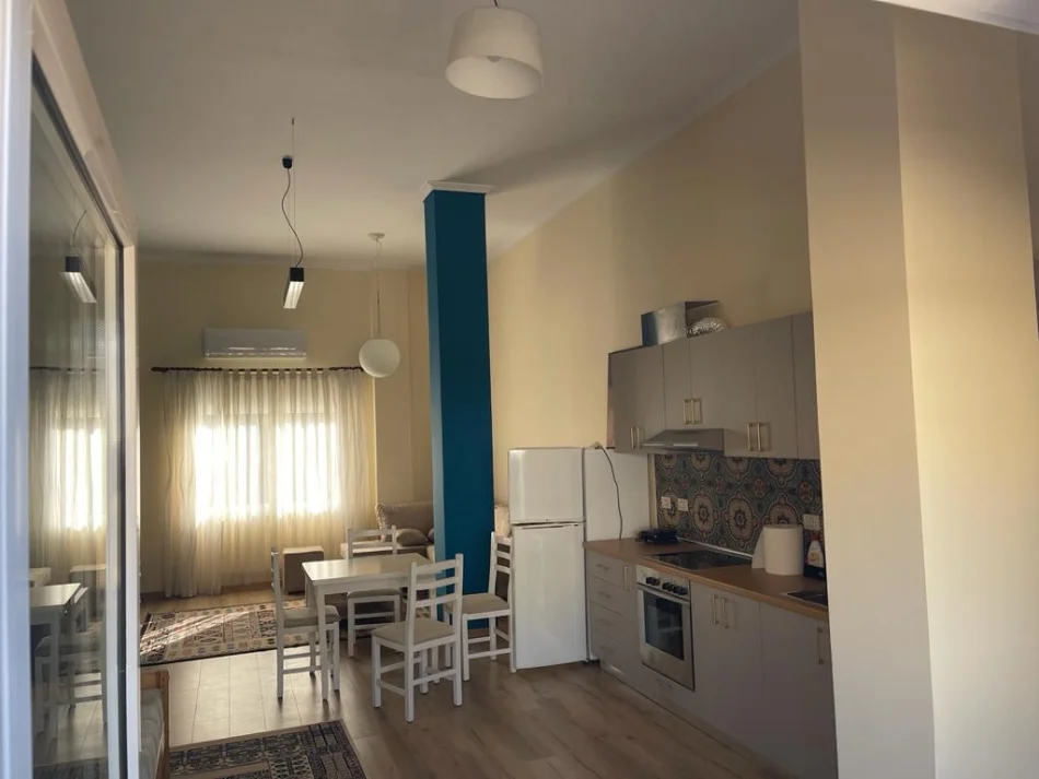 Tirane, shitet apartament 2+1+Ballkon Kati 3, 230.000 € 