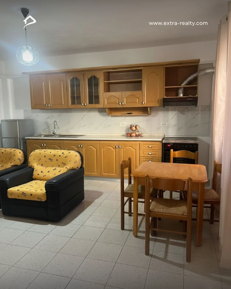 Tirane, jepet me qera apartament 1+1+Ballkon Kati 1, 380 € 