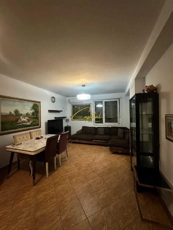 Tirane, jepet me qera apartament 2+1 Kati 4, 105 m² 700 € (21 DHJETORI)