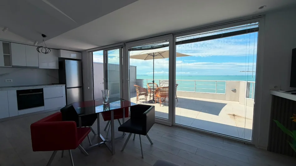 Durres, shitet apartament 2+1 , 