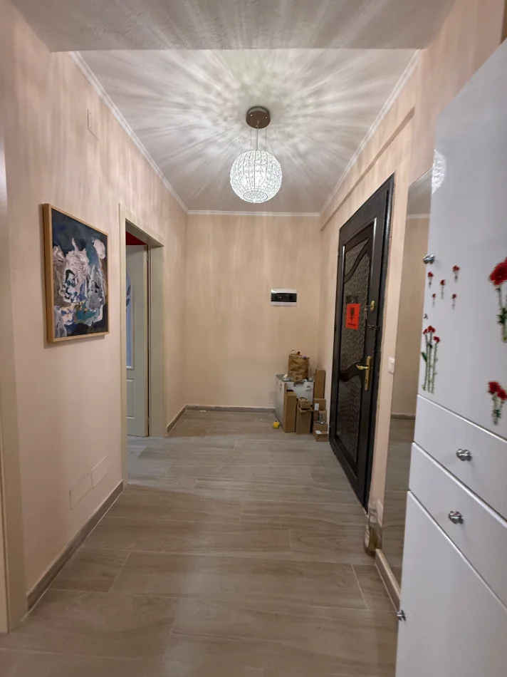 Tirane, shitet apartament 1+1+Ballkon , Bulevardi Zogu I, 💶 253.000€