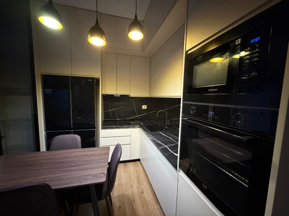 Tirane, jepet me qera apartament 1+1 Kati 5, 68 m² 450 € (Kompleksi Kaimi) Ali Dem 📍
