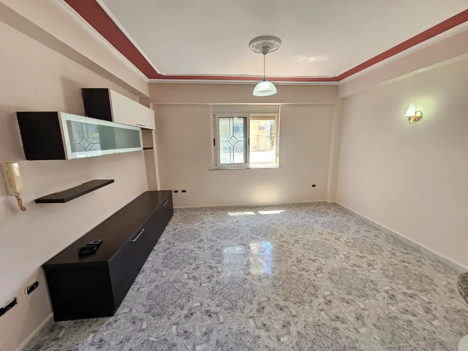 Durres, shitet apartament 2+1+Aneks+Ballkon Kati 2, 76 m² 155.000 € 