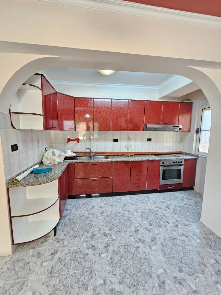 Durres, shitet apartament 2+1+Aneks+Ballkon Kati 2, 76 m² 155.000 € 