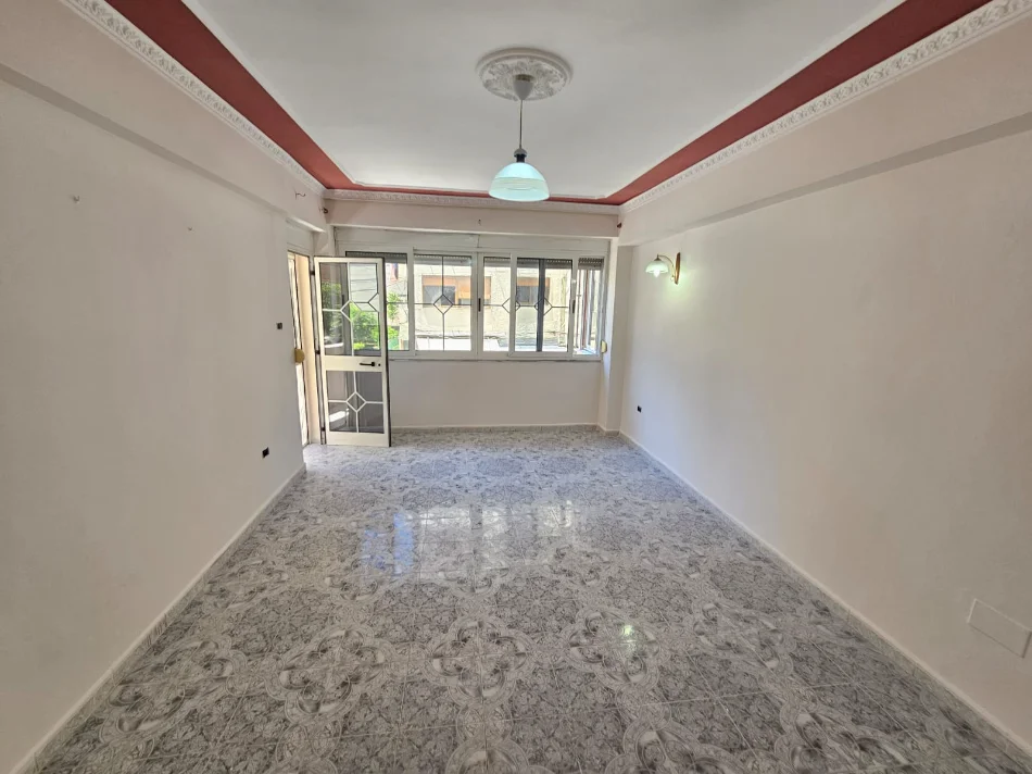 Durres, shitet apartament 2+1+Aneks+Ballkon Kati 2, 76 m² 155.000 € 