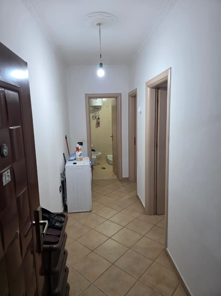 Jepet me Qera Apartament 1+1 në Astir,  400 mije leke, VETEM 1 QERA PARAPAGIM