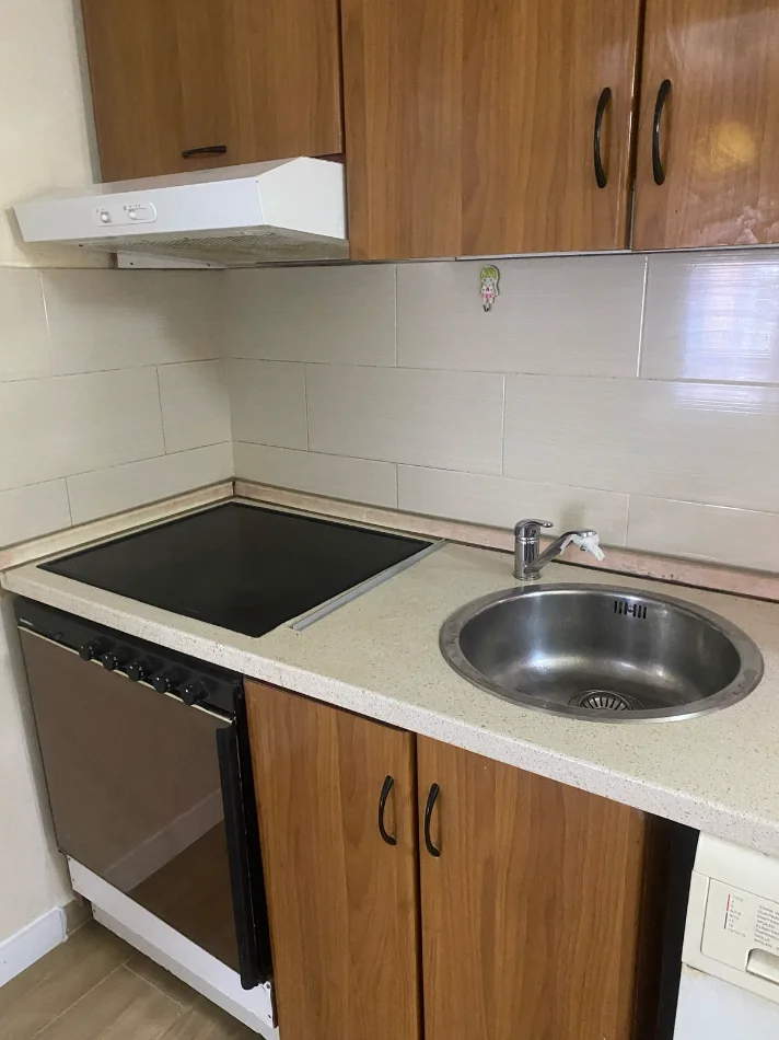 Jepet me Qira Apartamenti 1+1 ne Myslym Shyr, 500 mije leke