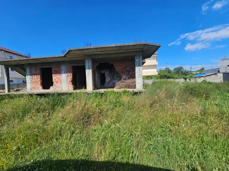 Durres, shitet shtepi Vile 1 Katshe Kati 1, 500 m² 125.000 € 