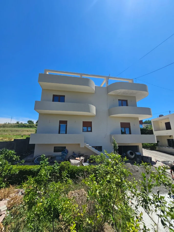 Durres, shitet Vile Vile 3 Katshe Kati 4, 580 m² 490.000 € 
