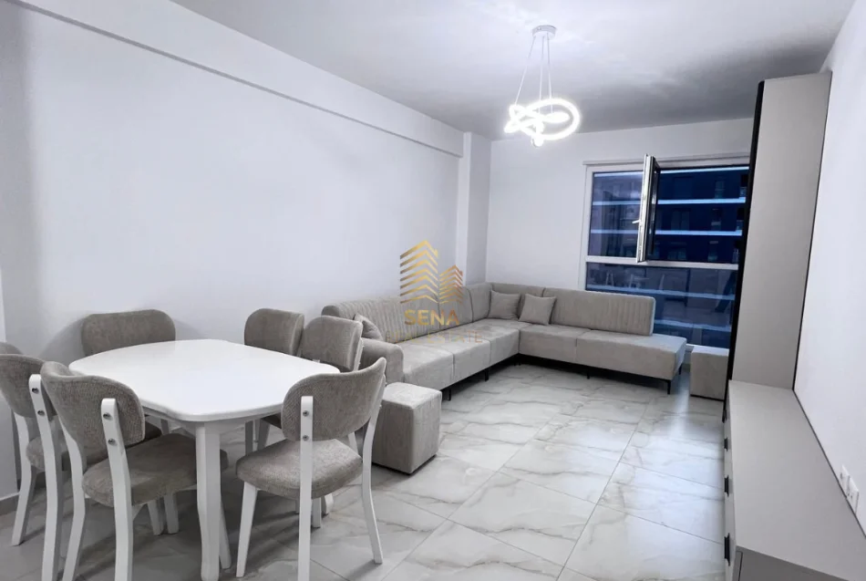 Tirane, jepet me qera apartament 1+1+Ballkon Kati 3, 65 m² 600 € (Don Bosko)
