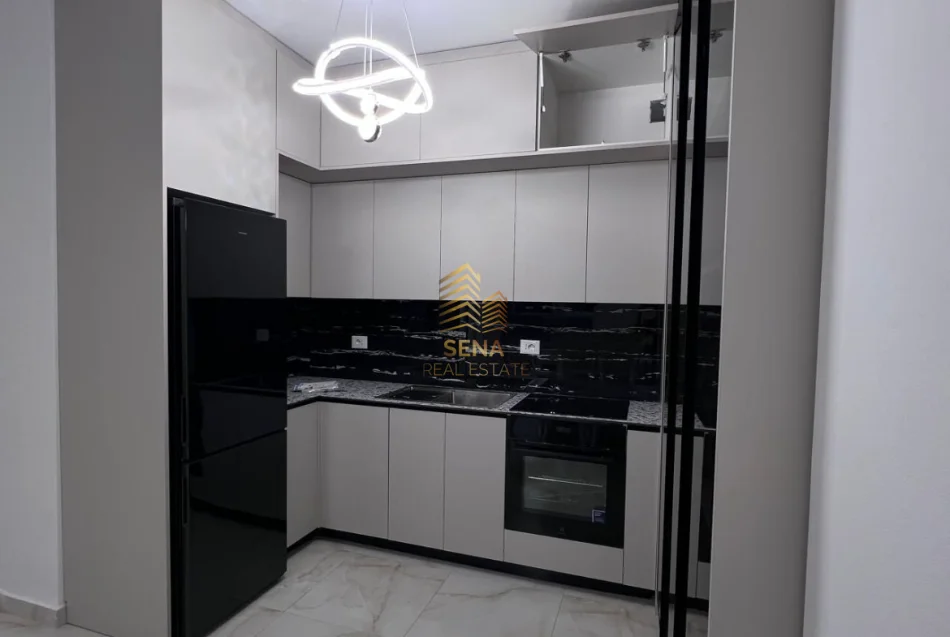 Tirane, jepet me qera apartament 1+1+Ballkon Kati 3, 65 m² 600 € (Don Bosko)