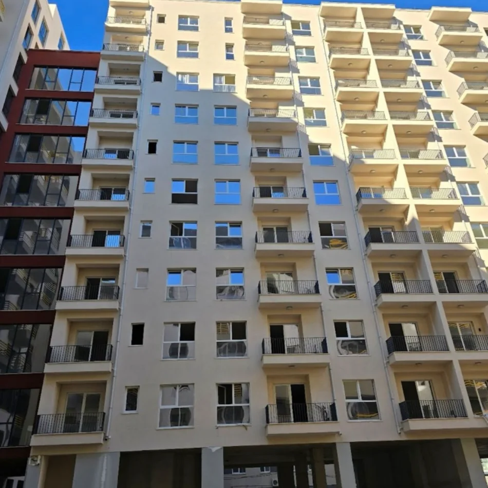 Tirane, shitet apartament 2+1+Ballkon , 104 m² 176.290 € (Zogu i Zi)