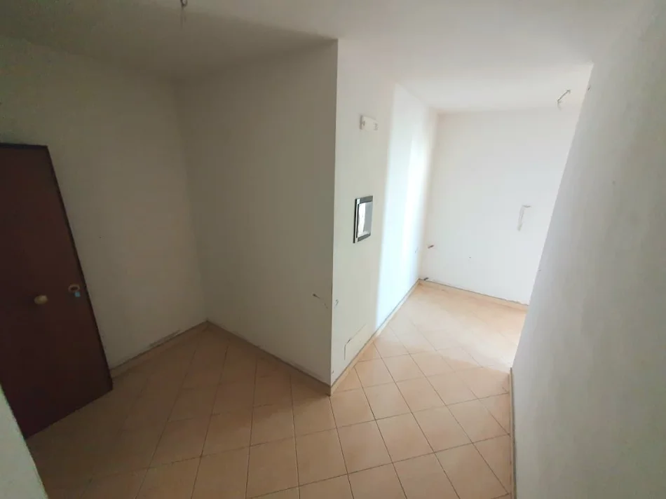 Durres, shitet apartament 1+1+Aneks+Ballkon Kati 3, 92 m² 95.000 € 