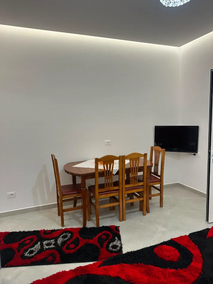 Durres, jepet me qera apartament 1+1+Aneks+Ballkon Kati 1, 60 m² 285 € 