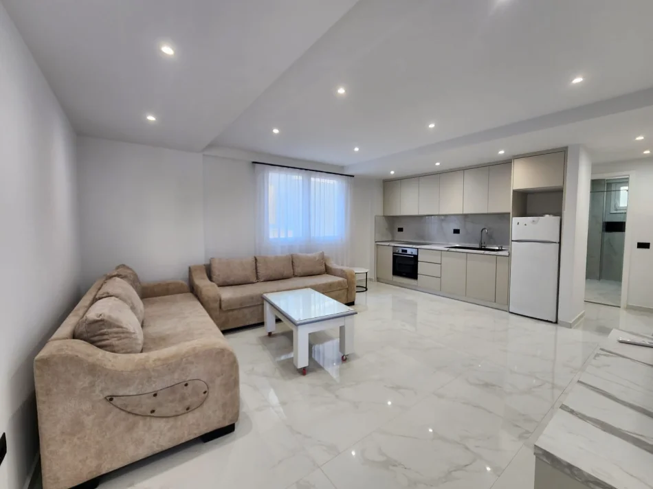 Durres, jepet me qera apartament 1+1+Aneks+Ballkon Kati 1, 60 m² 350 € 