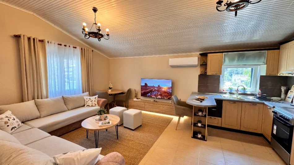 🏡 Shitet Vilë 2-Katëshe | Iliria – Plazh Durrës | Ideale për Banimi & Investim , 261 m² 270.000 Euro