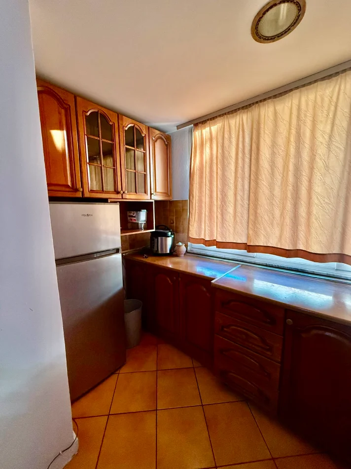 Tirane, jepet me qera apartament 2+1+Aneks Kati 5, 75 m² 500 € (Kryqezimi Brrylit)