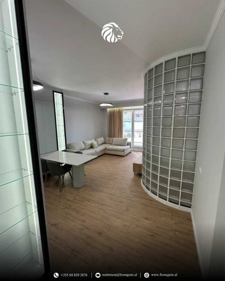 Tirane, jap me qera apartament 2+1+Aneks+Ballkon , 107 m² 1.000 € 