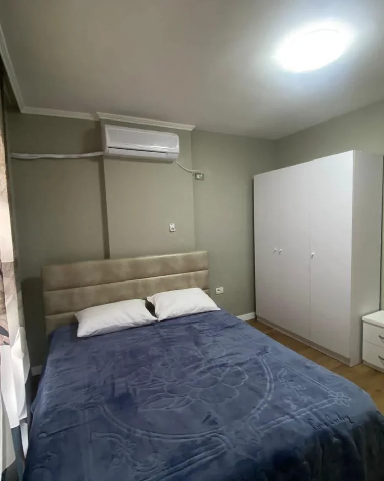 Tirane, jepet me qera apartament 2+1 Kati 3, 78 m² 580 € (dritan hoxha)