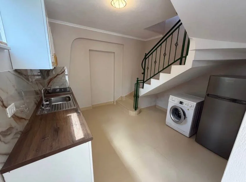 Jepet me Qira Apartament 1+1 ne Medrese, 420 MIJE LEKE