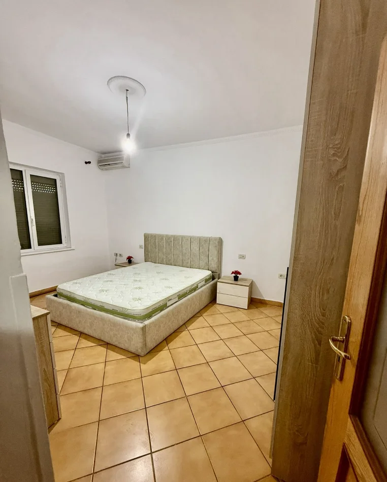 Tirane, jap me qera apartament 2+1 Kati 5, 80 m² 499 € 