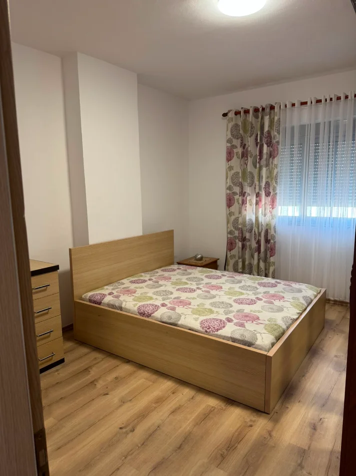 Tirane, jap me qera apartament 1+1 Kati 3, 67 m² 451 € 