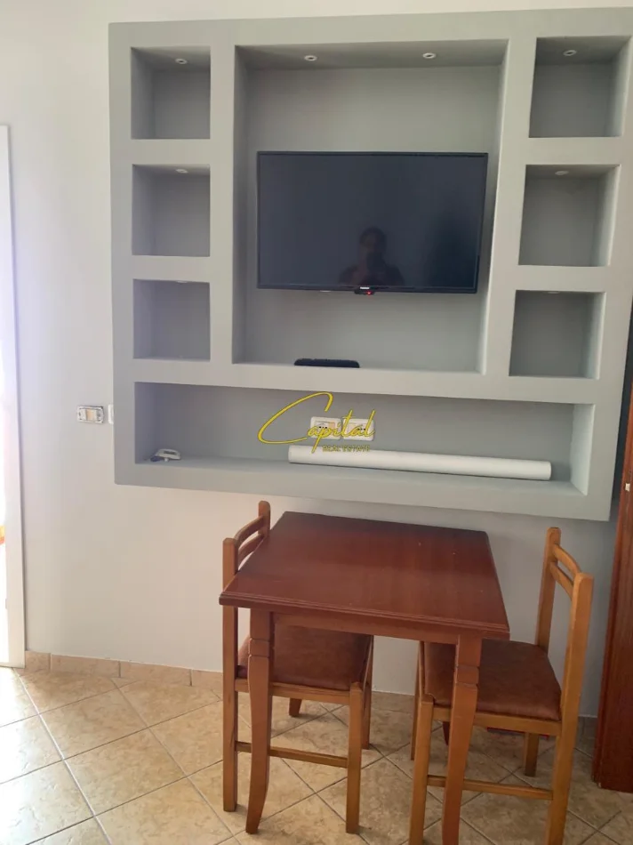 Tirane, jepet me qera shtepi 1+1 Kati 2, 40 m² 350 € (RRUGA JORDAN MISJA)
