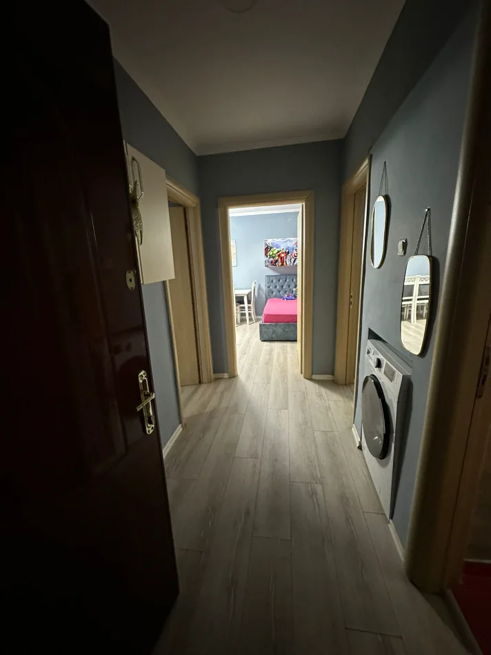 Tirane, jepet me qera apartament 2+1 Kati 2, 450 € (Rruga Kongresi Manastirit)