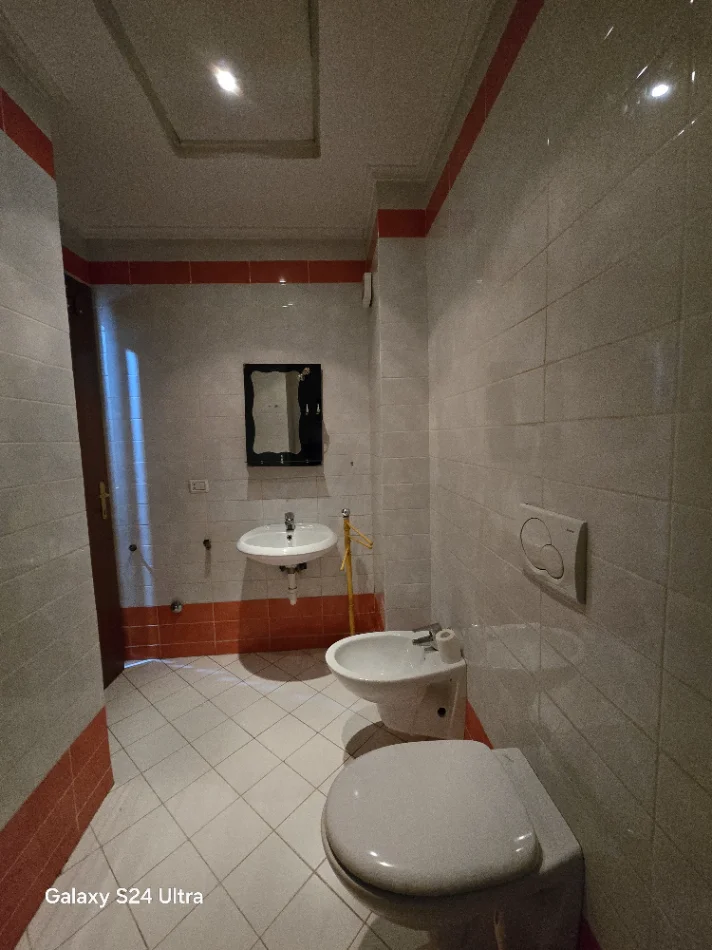 Tirane, shitet apartament 2+1+Ballkon Kati 7, 72 m² 160.000 € (Komleksi Alba)