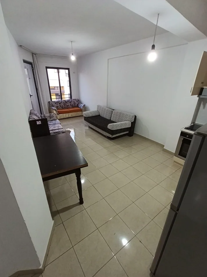 Tirane, shitet apartament 1+1 Kati 8, 66 m² 93.000 € (Yzberisht)