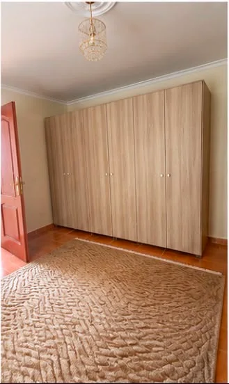 Tirane, jepet me qera apartament 1+1+Ballkon Kati 1, 50 m² 425 € (Farke)