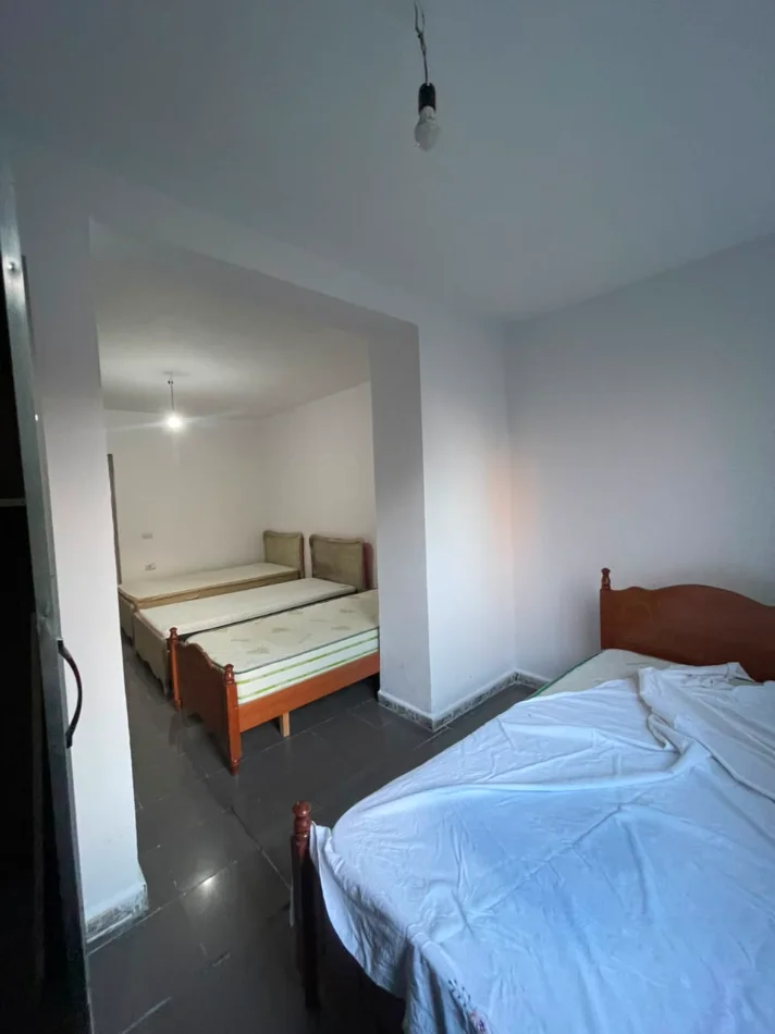 Tirane, shitet apartament 2+1 Kati 0, 70 m² 150.000 € (prane Rruges se Durresit)