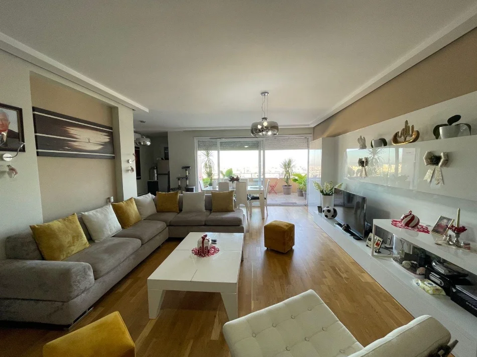 Tirane, shitet apartament+verande | Penthouse 3+1 , 180 m² 360.000 € (Kopshti Botanik)