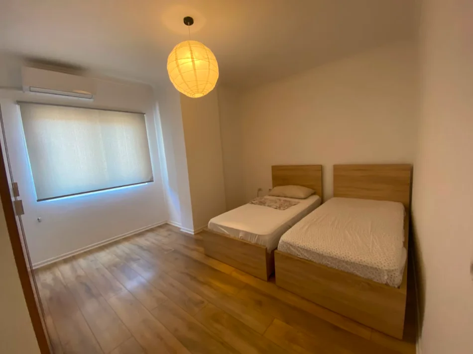 Tirane, jepet me qera apartament 2+1+Ballkon Kati 5, 85 m² 480 € (Astir)