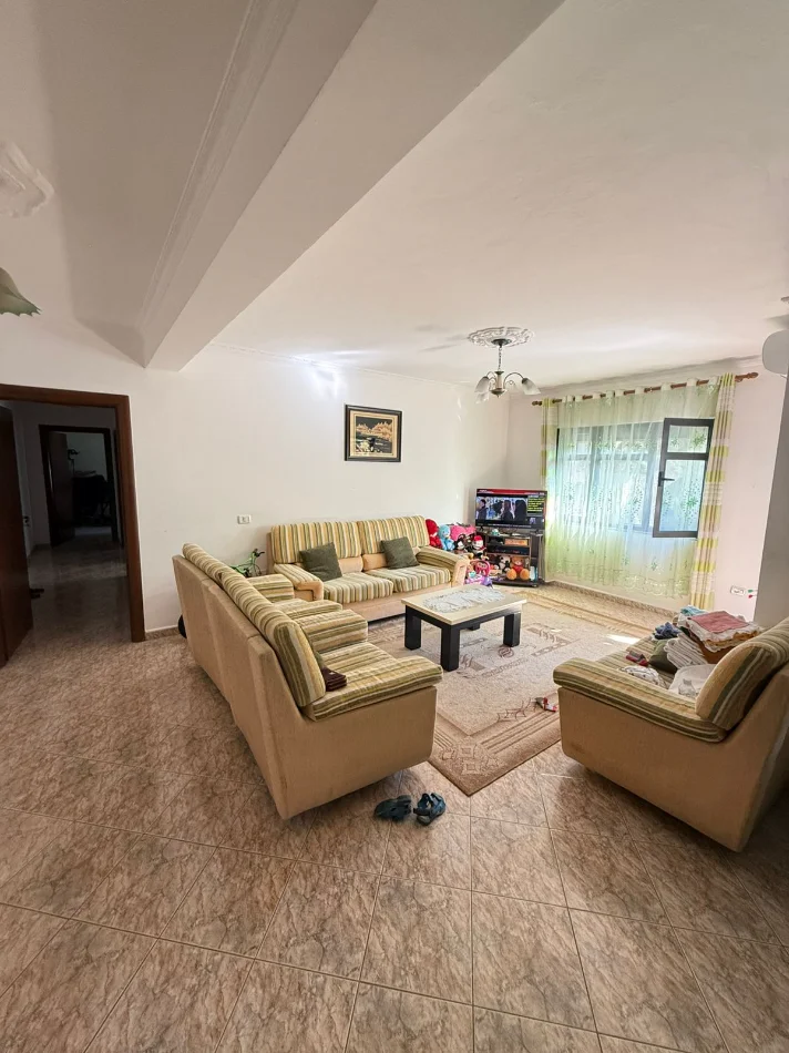 Tirane, shitet apartament 2+1 , 95 m² 125.000 € (Casa Italia)