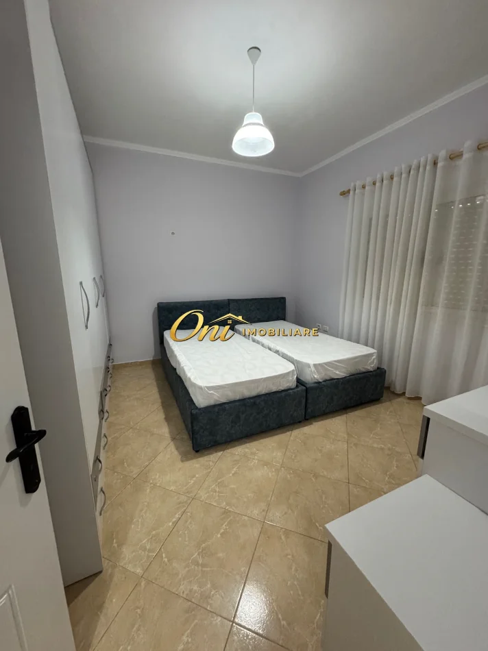Tirane, jepet me qera apartament 1+1 Kati 1, 60 m² 400 € (PRANE UET)