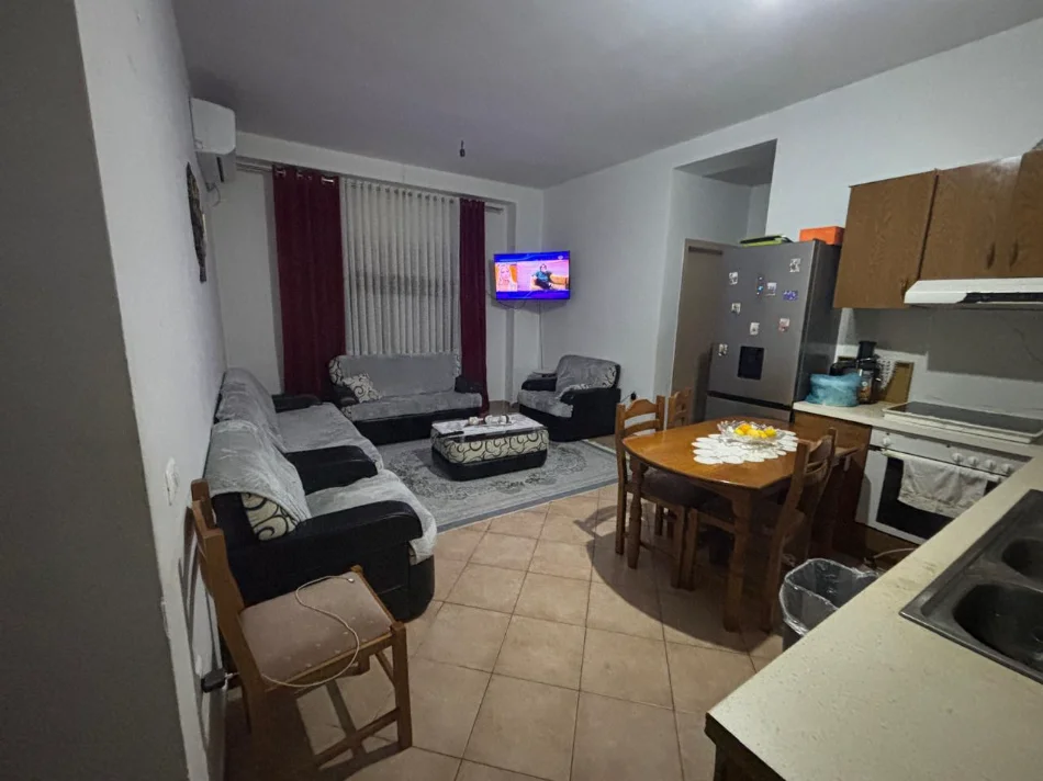 Tirane, shitet nga Pronari, pa-komision apartament 1+1 Kati 4, 70 m²