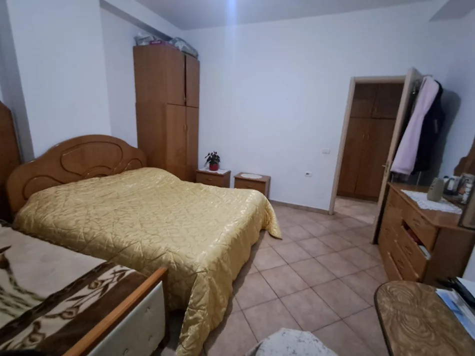 Tirane, shitet nga Pronari, pa-komision apartament 1+1 Kati 4, 70 m²