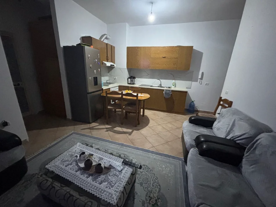 Tirane, shitet nga Pronari, pa-komision apartament 1+1 Kati 4, 70 m²