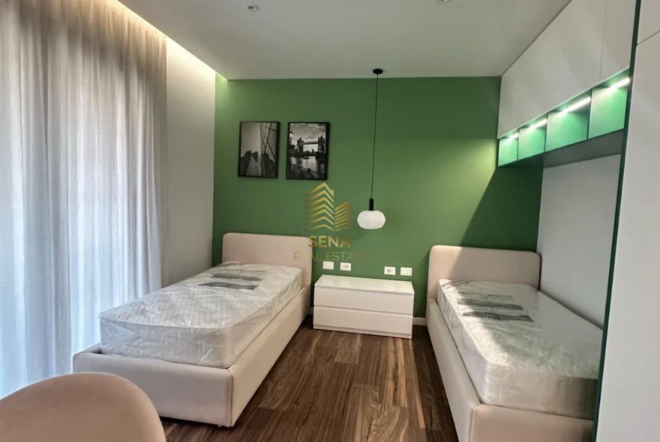Tirane, jepet me qera apartament 2+1+Ballkon Kati 2, 110 m² 1.500 € (Liqeni i Thate)