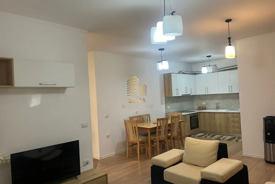 Tirane, jepet me qera apartament 3+1 Kati 1, 120 m² 600 € (Kodra e Diellit)