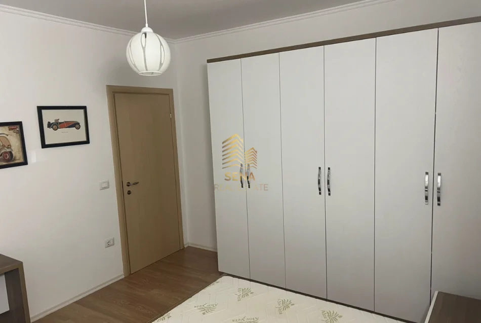 Tirane, jepet me qera apartament 3+1 Kati 1, 120 m² 600 € (Kodra e Diellit)