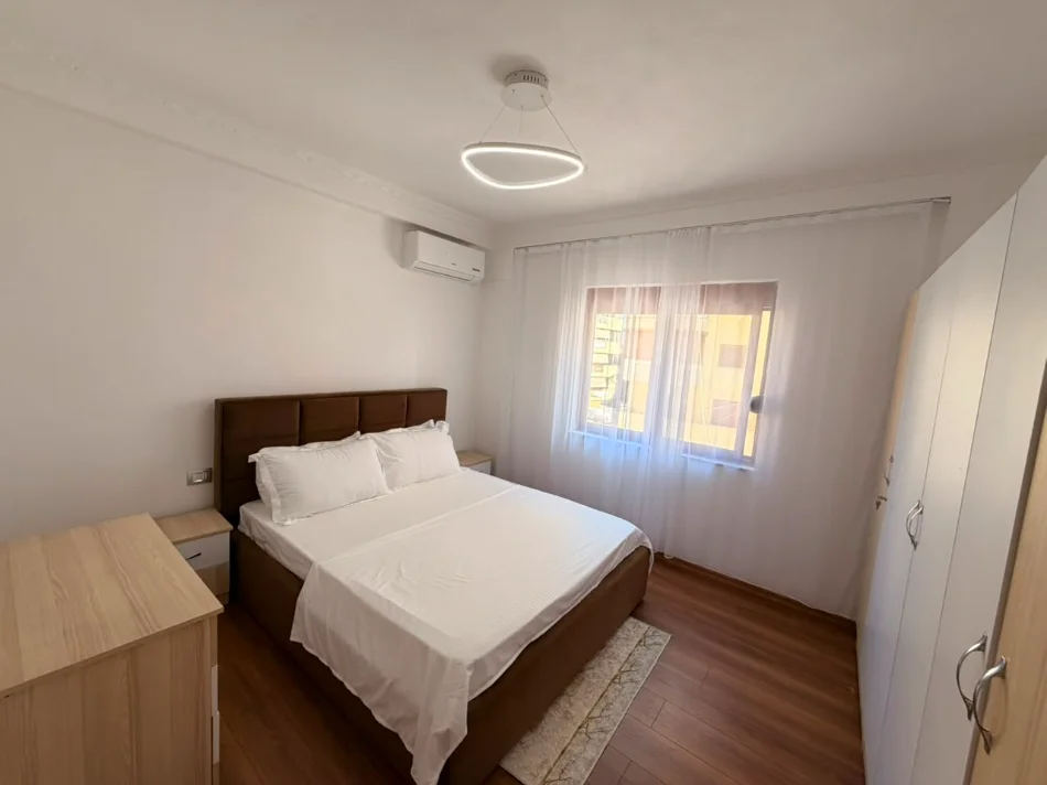 Durres, jepet me qera apartament 1+1 Kati 2, 65 m² 400 € 
