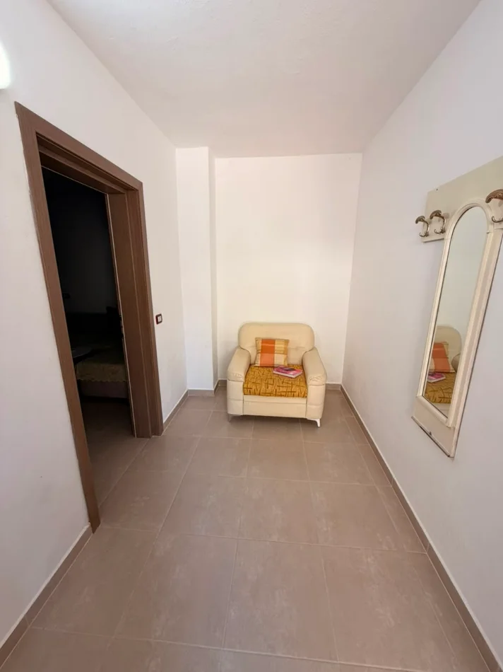 Durres, jepet me qera apartament 1+1 Kati 1, 60 m² 260 € (Plazh)