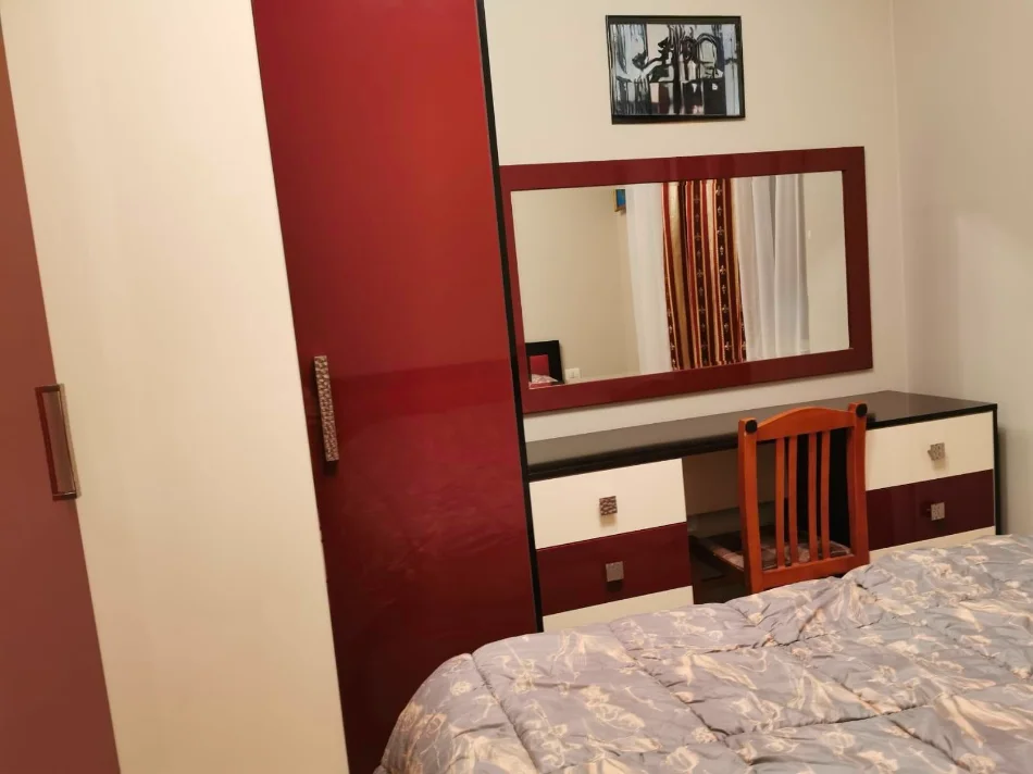 Tirane, shitet apartament 1+1+Ballkon Kati 8, 57 m² 115.000 € (Kompleksi Golden Park 3, perballe Amerikan 3)