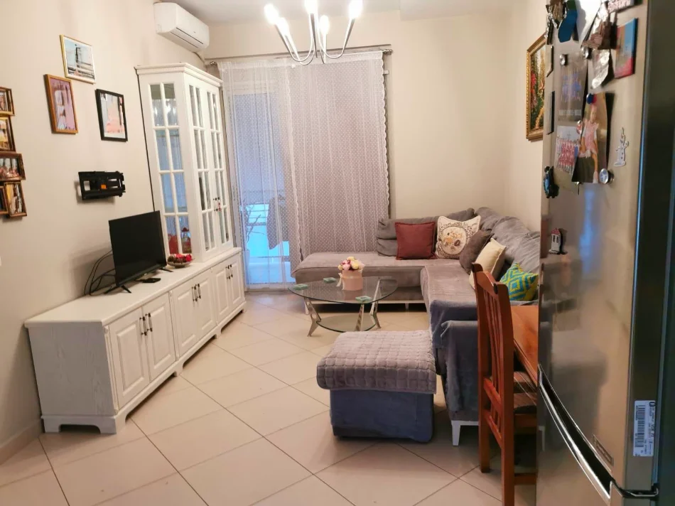 Tirane, shitet apartament 1+1+Ballkon Kati 8, 57 m² 115.000 € (Kompleksi Golden Park 3, perballe Amerikan 3)