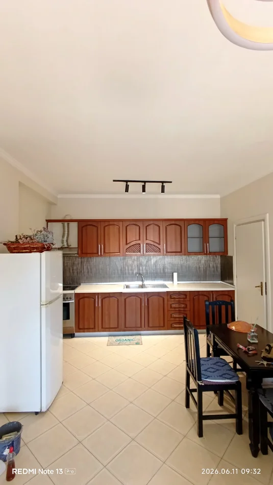 Tirane, jepet me qera apartament 1+1 Kati 6, 74 m² 500 € (delijorgji)