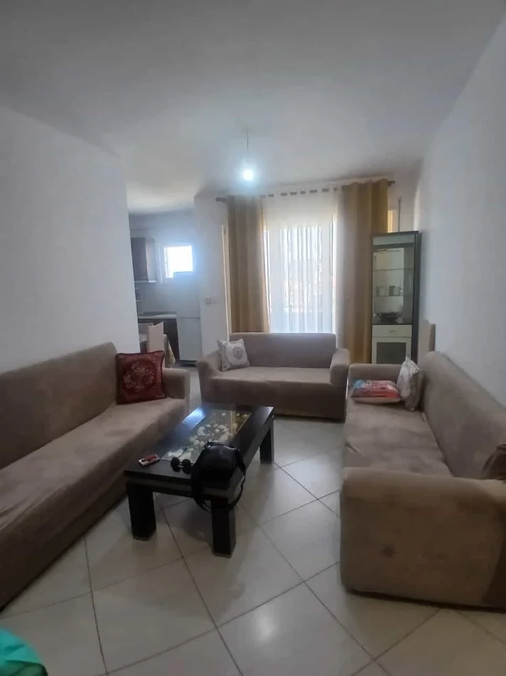 Tirane, jepet me qera apartament 1+1+Ballkon Kati 1, 55 m² 420 € (teodor keko)