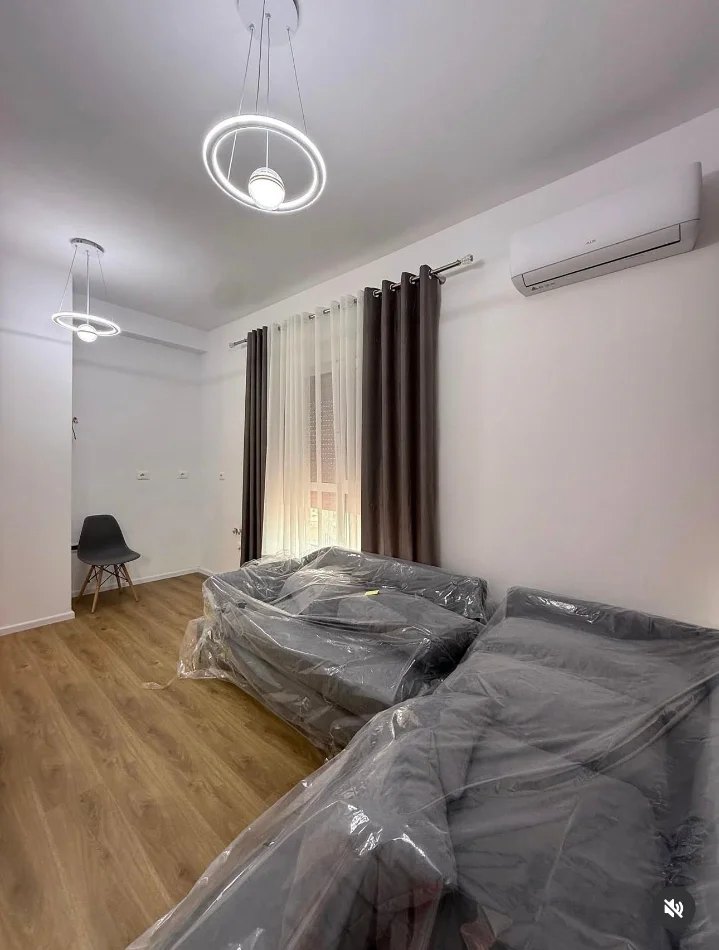 Tirane, jepet me qera apartament 1+1+Ballkon Kati 7, 58 m² 420 € (KOMPLEKSI KADIU)