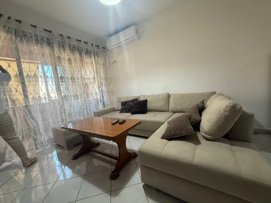 Tirane, jepet me qera apartament 1+1 Kati 6, 64 m² 45.000 € 